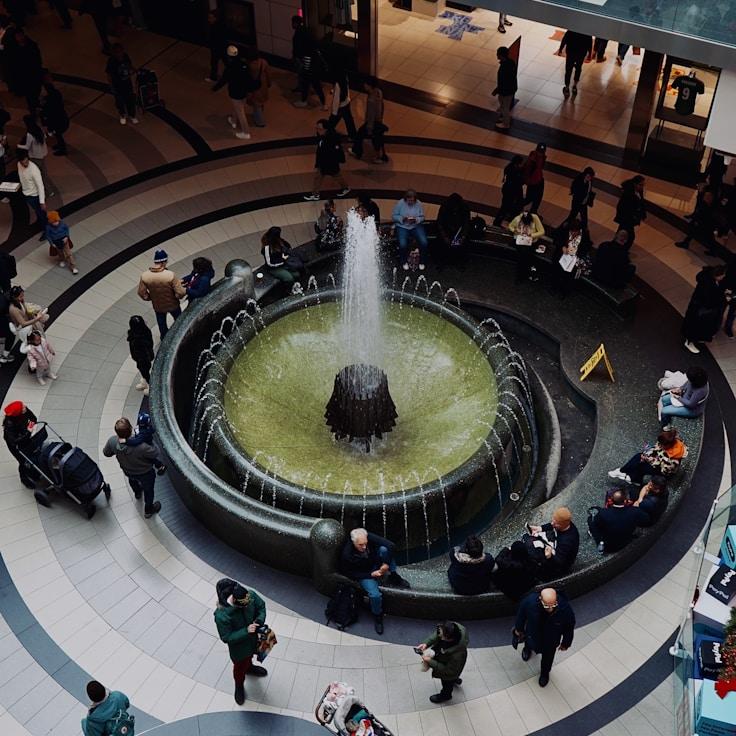 Family-friendly shopping and daily life in United Kingdom